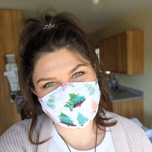 Colorful Christmas Tree Mask - Picture 1 of 3